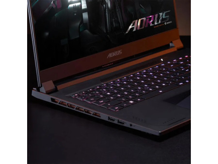 GIGABYTE 17X AZF-B5ES665SP Intel® Core™ i9 i9-13900HX Portátil 43,9 cm (17.3") Quad HD 32 GB DDR5-SDRAM 2 TB SSD NVIDIA GeF